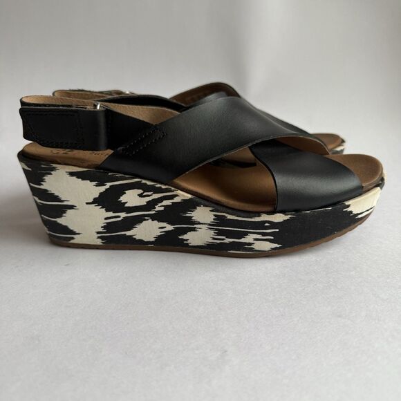 Clarks Stasha Hale Wedge Slingback strap black/white Sz 8.5M Crossed Wide Strap - Picture 5 of 13